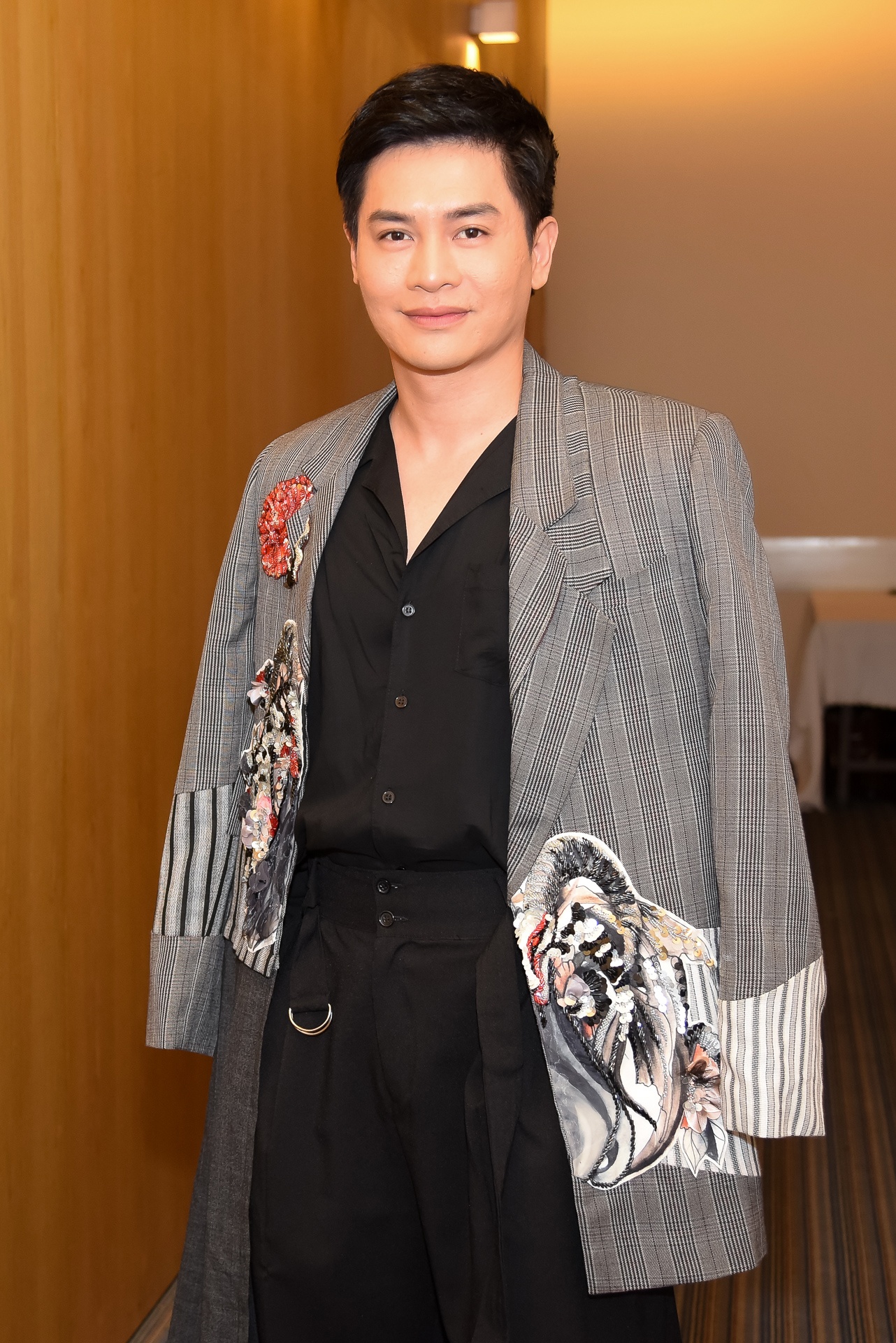 hình ảnh huấn luyện viên the face vietnam 2018 ảnh 10 hinh anh huan luyen vien the face vietnam 2018 anh 10