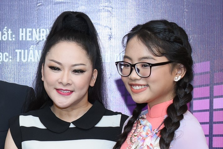 Nhu Quynh hoi ngo Quang Le, Phuong My Chi hinh anh