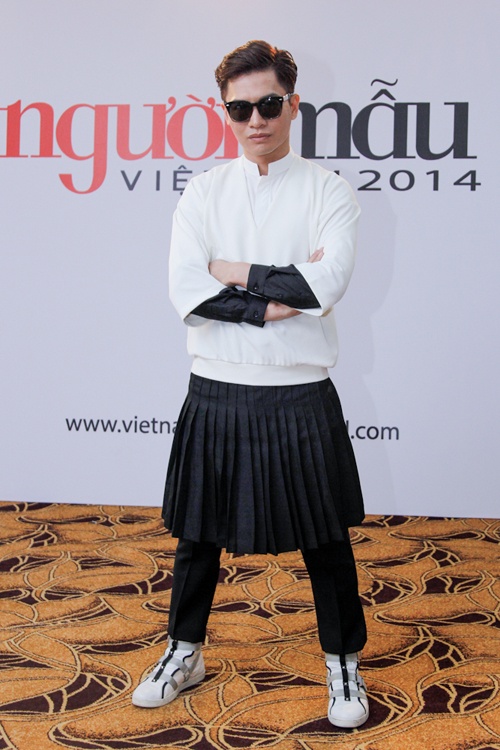 nam trung mặc váy tại the face ảnh 6 nam trung mac vay tai the face anh 6