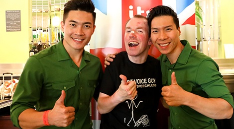 Nghe si thang Quoc Co, Quoc Nghiep gay tranh luan vi yeu to thuong hai hinh anh