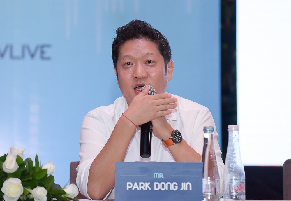 winner den viet nam ra mat v heartbeat anh 4