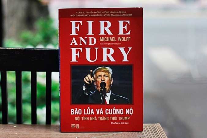 Sach 'lot tran Nha Trang' va Donald Trump co ban dich tieng Viet hinh anh