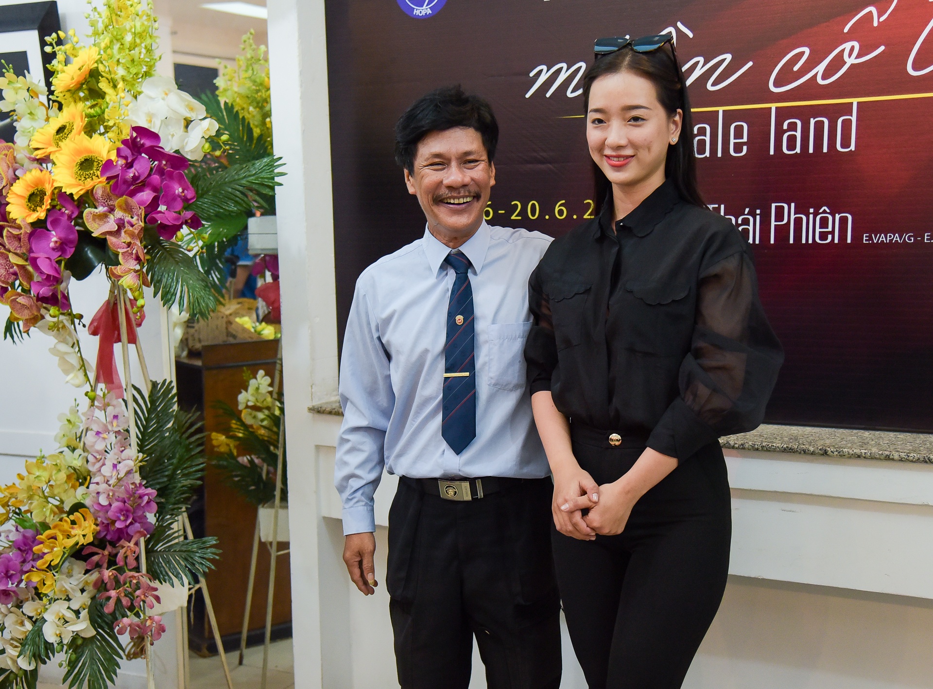 thái phiên lần đầu triển lãm ảnh khỏa thân ảnh 1 thai phien lan dau trien lam anh khoa than anh 1