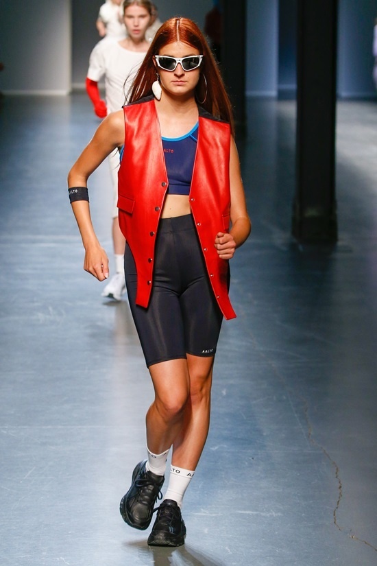 catwalk toc do cao hai huoc anh 2