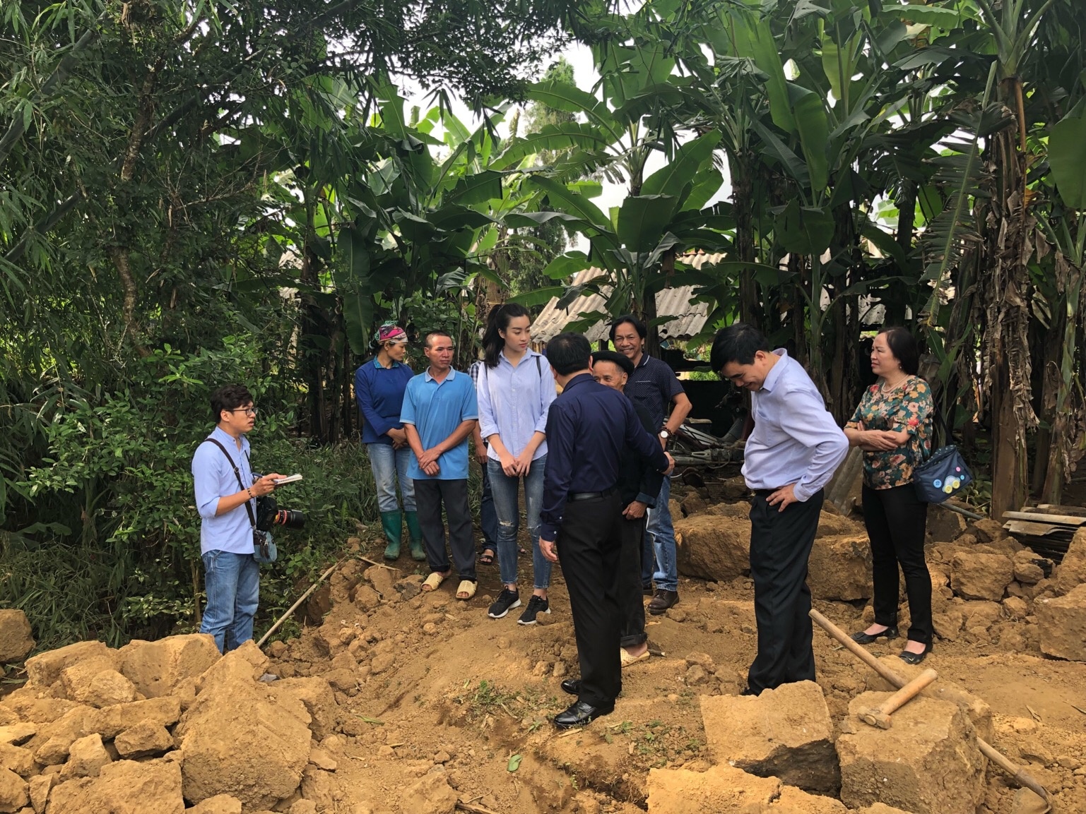 do my linh cuu tro lu quet ha giang anh 2