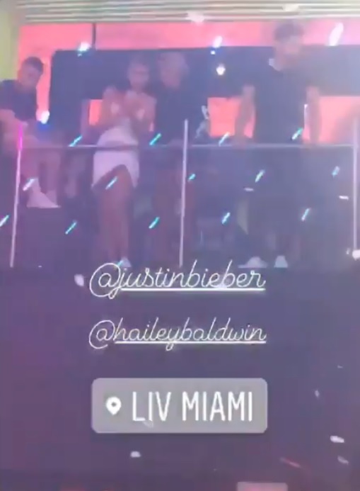 justin bieber dinh hon voi hailey baldwin anh 3