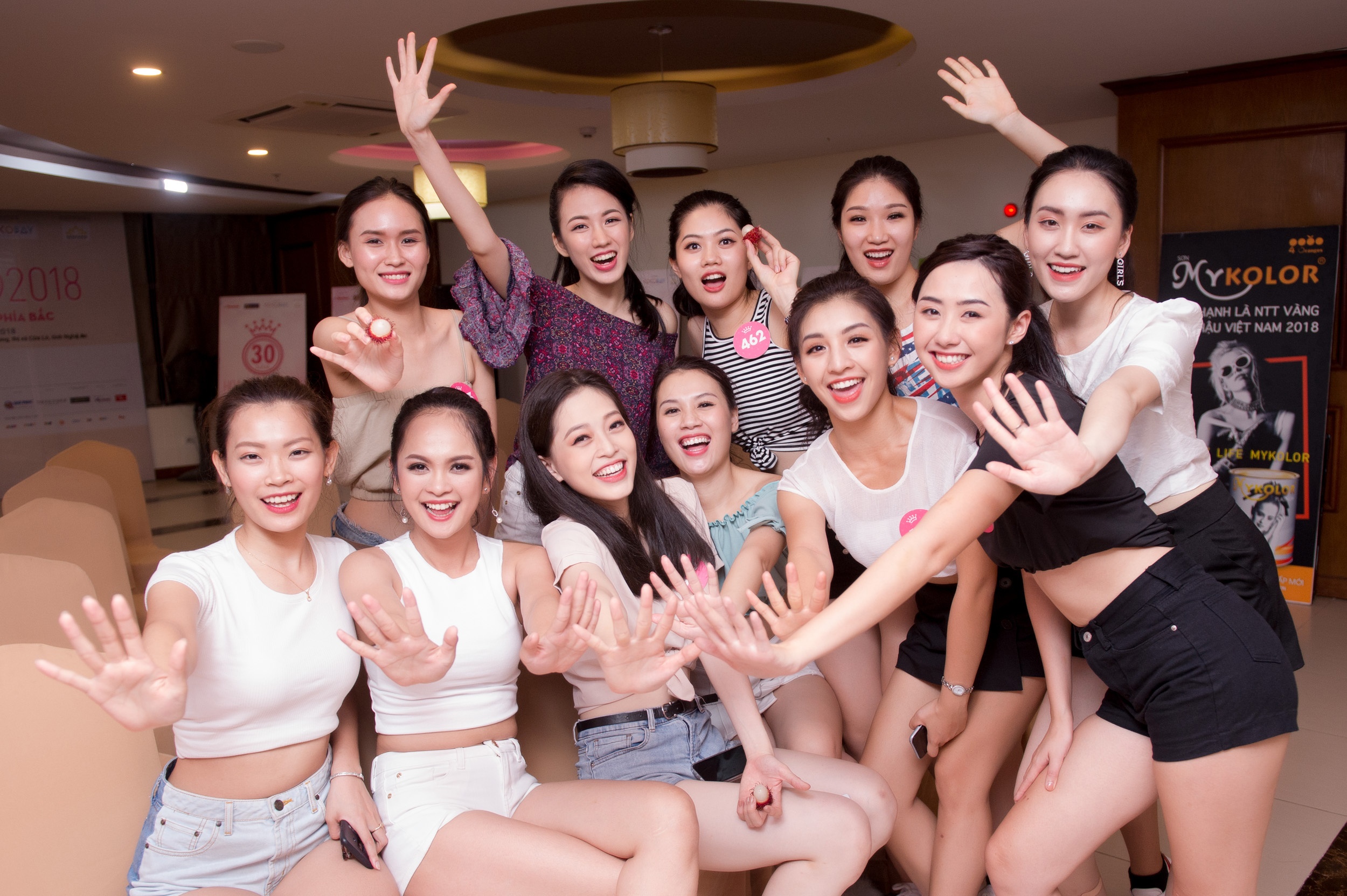 hoa hau viet nam xem world cup anh 1