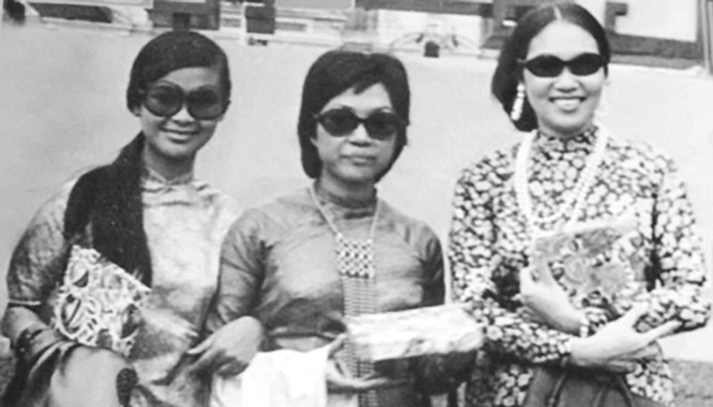 ao dai tren duong pho sai gon anh 3