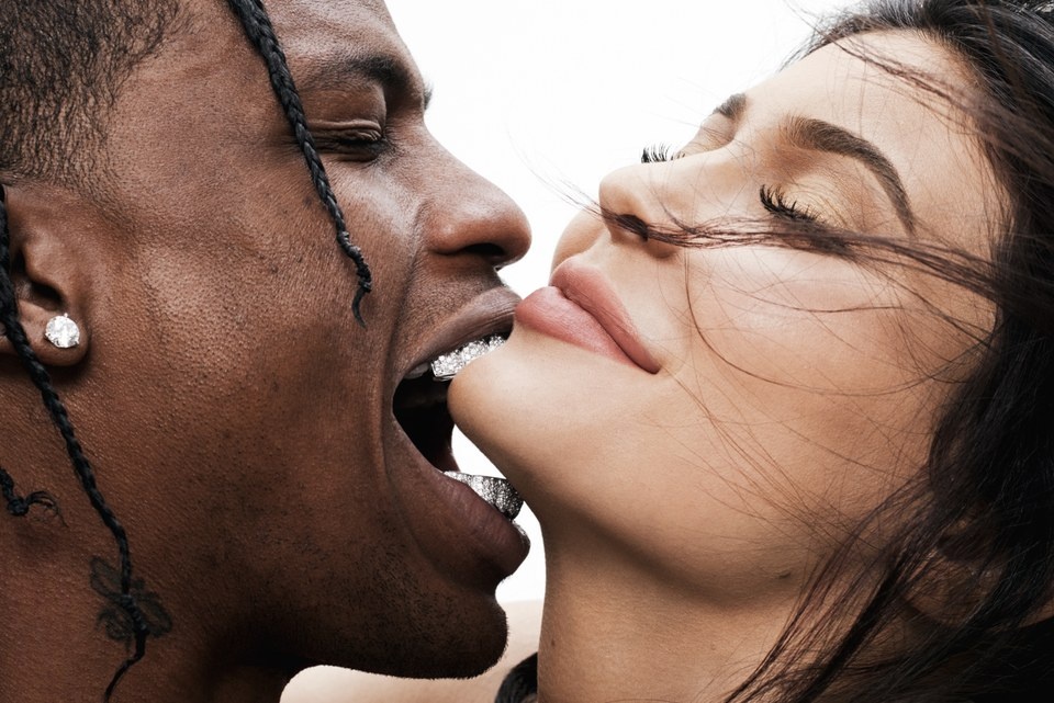 Kylie Jenner va loi nguyen 'huy hoai dan ong' cua gia toc Kardashian hinh anh