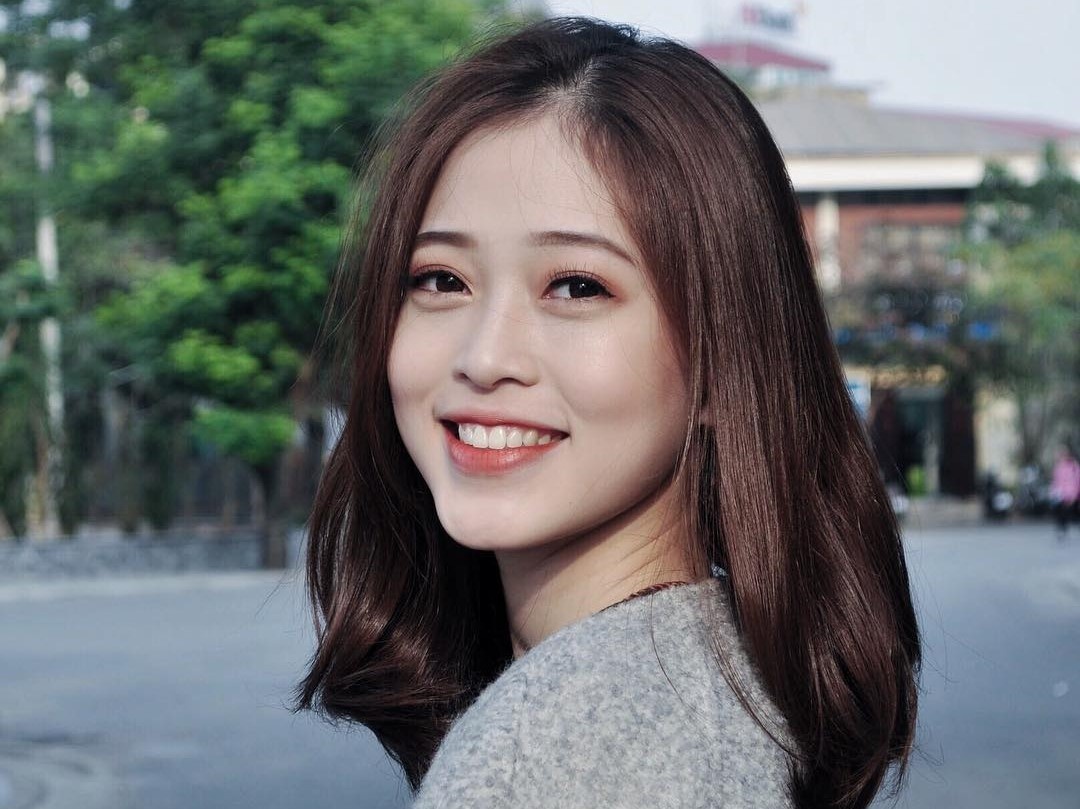 Ung vien noi bat o Hoa hau Viet Nam 2018 xinh dep, thong minh the nao? hinh anh