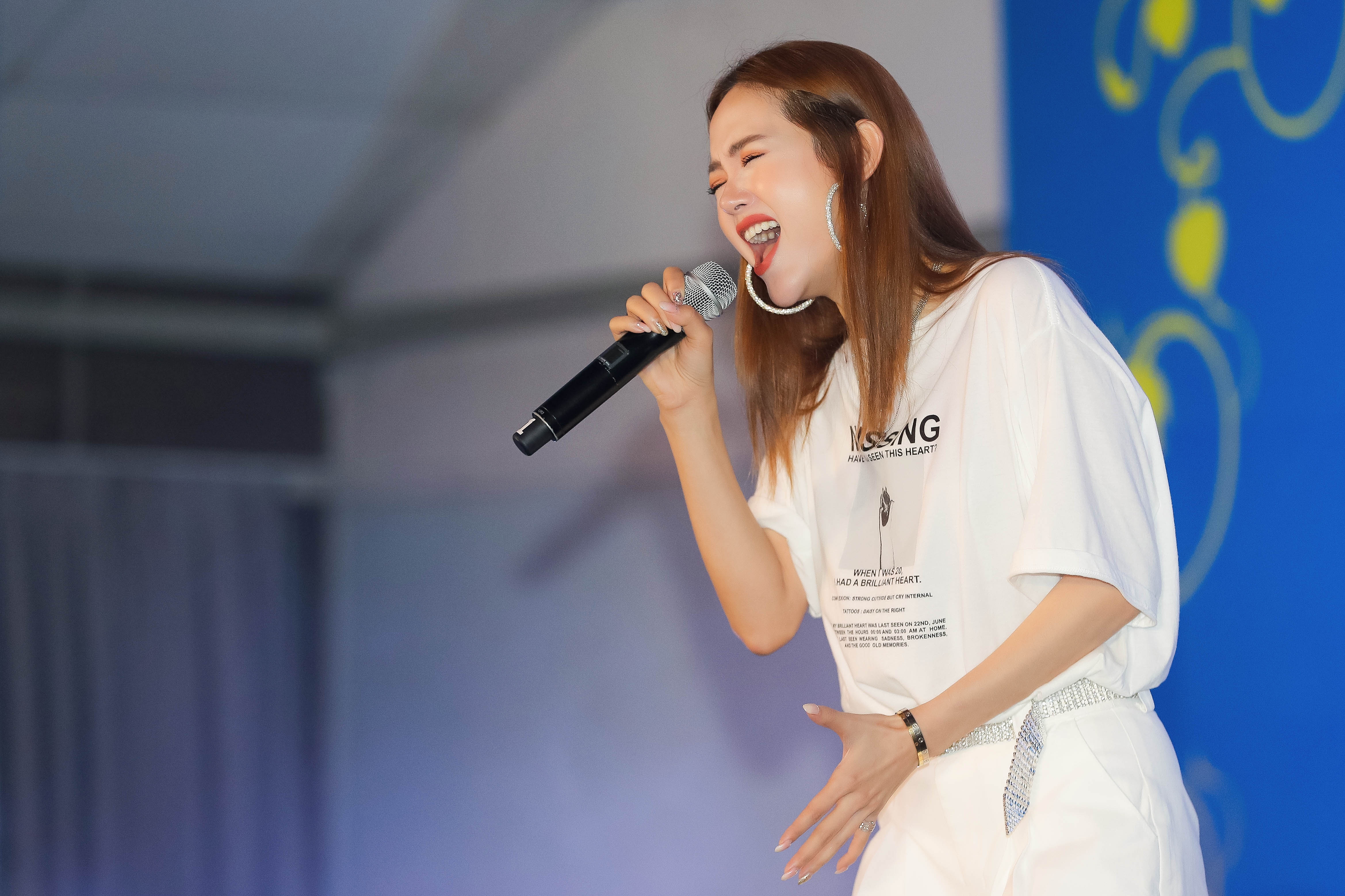 minh hang va ban trai anh 4