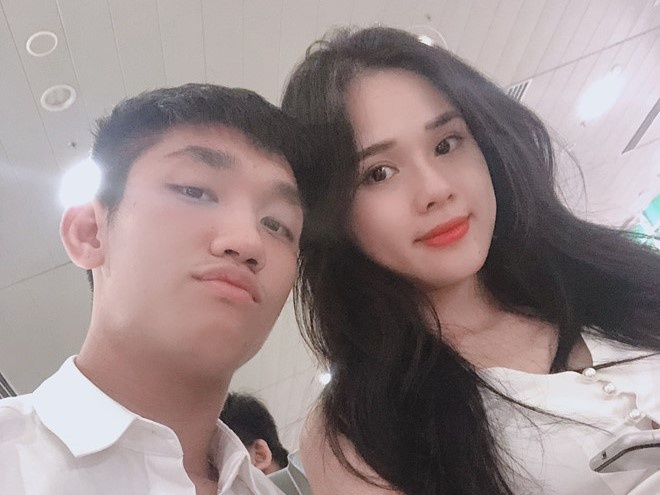 Ban gai Trong Dai U23: 'Chung toi dang yeu, khong quan tam du luan' hinh anh