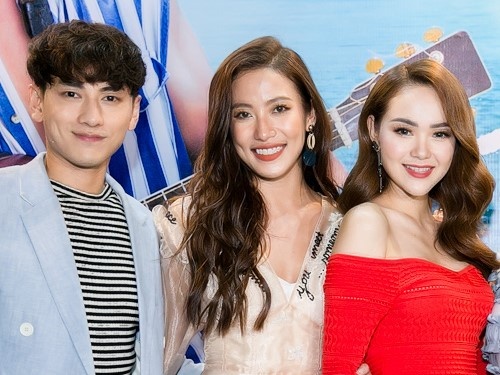 Minh Hang day Phan Ngan uong ruou de dong canh nong voi Isaac hinh anh