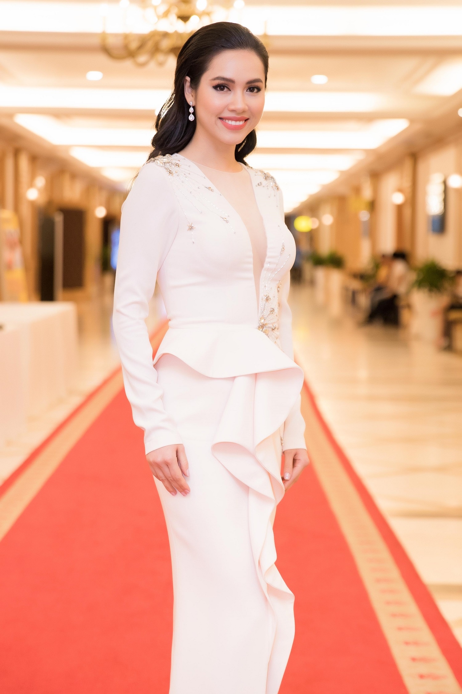 nam em hat tai hoa hau hoan vu anh 4