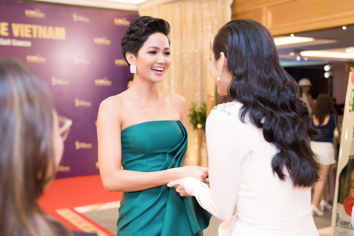 nam em hat tai hoa hau hoan vu anh 6