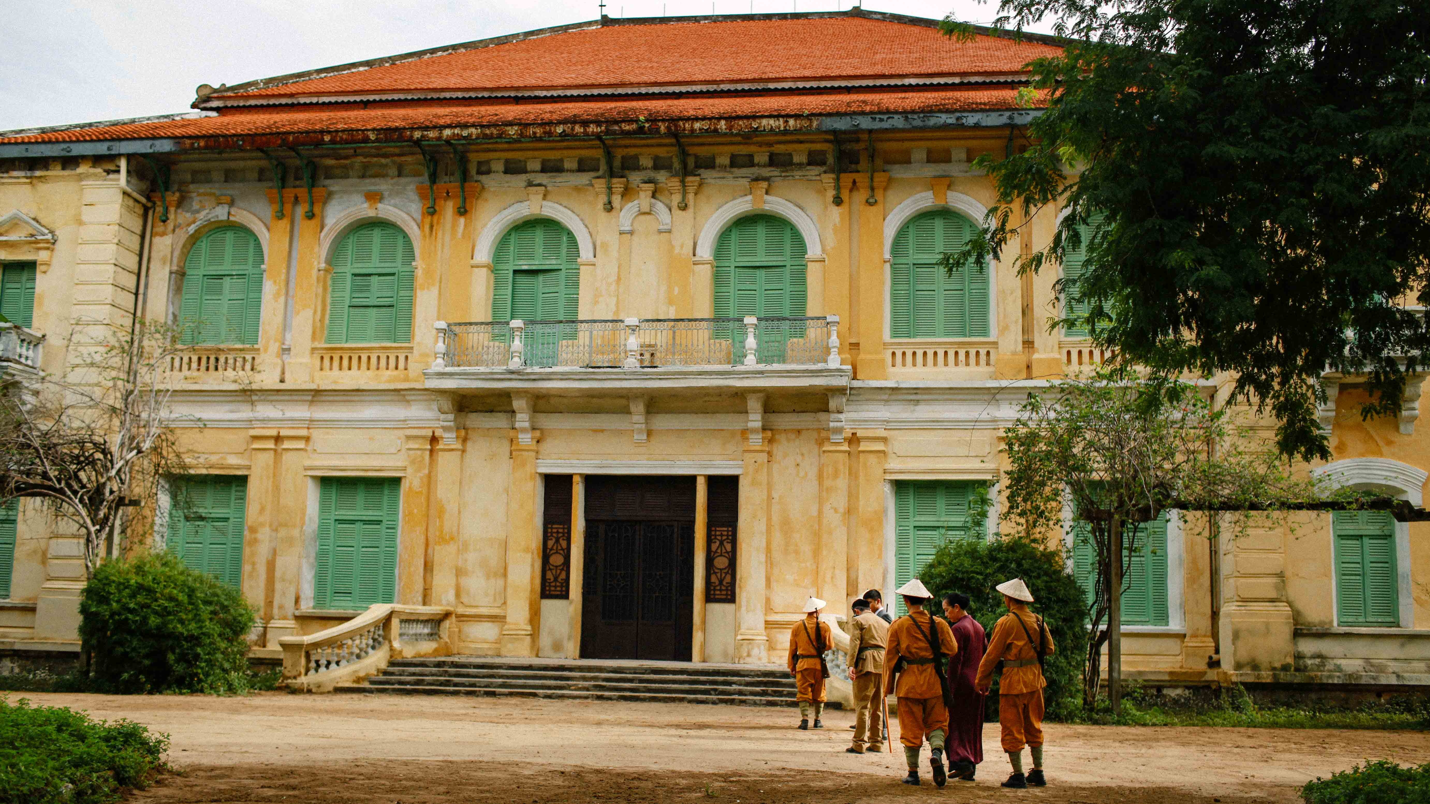 tu lan trong nguoi bat tu anh 11