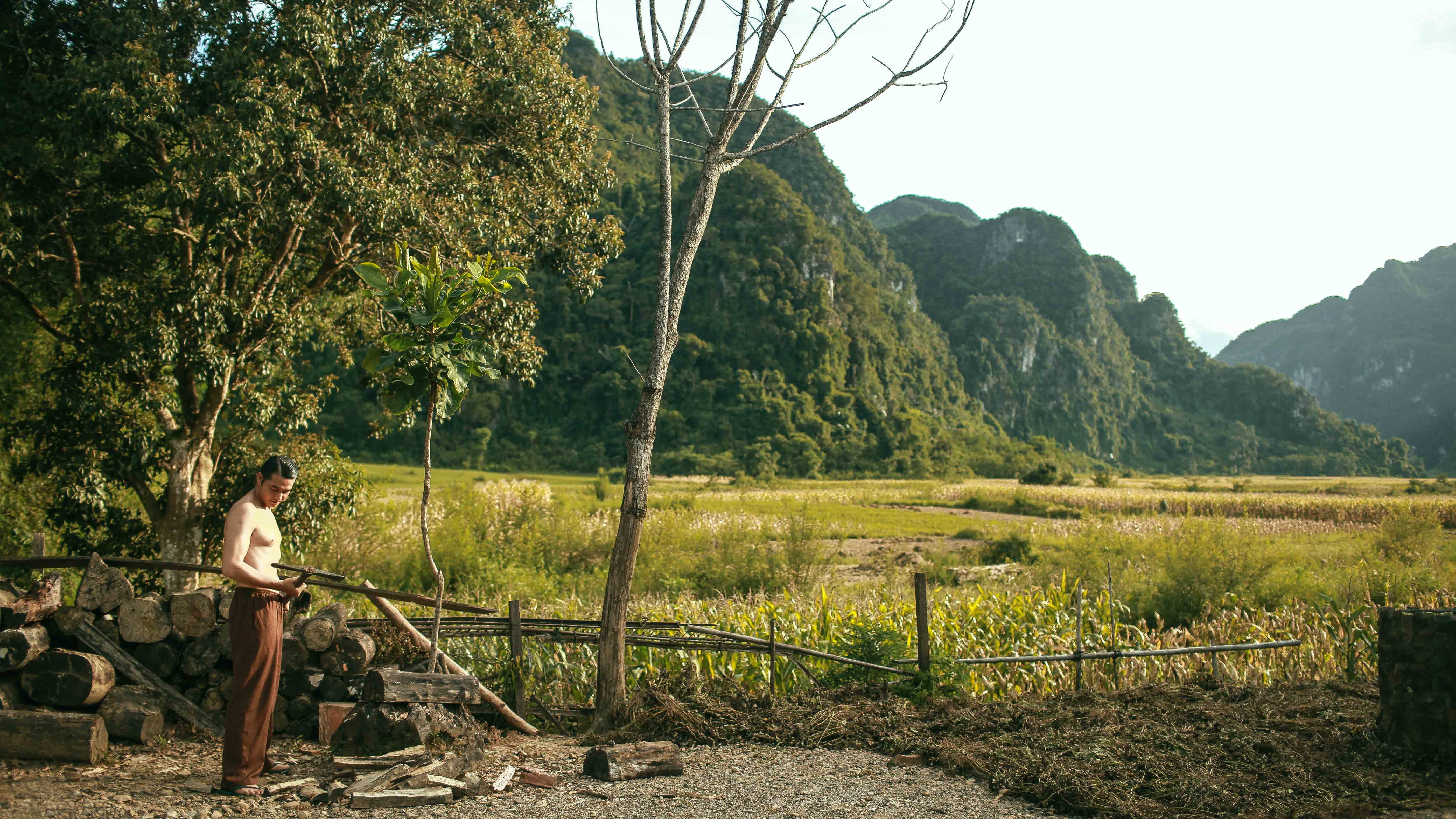 tu lan trong nguoi bat tu anh 2