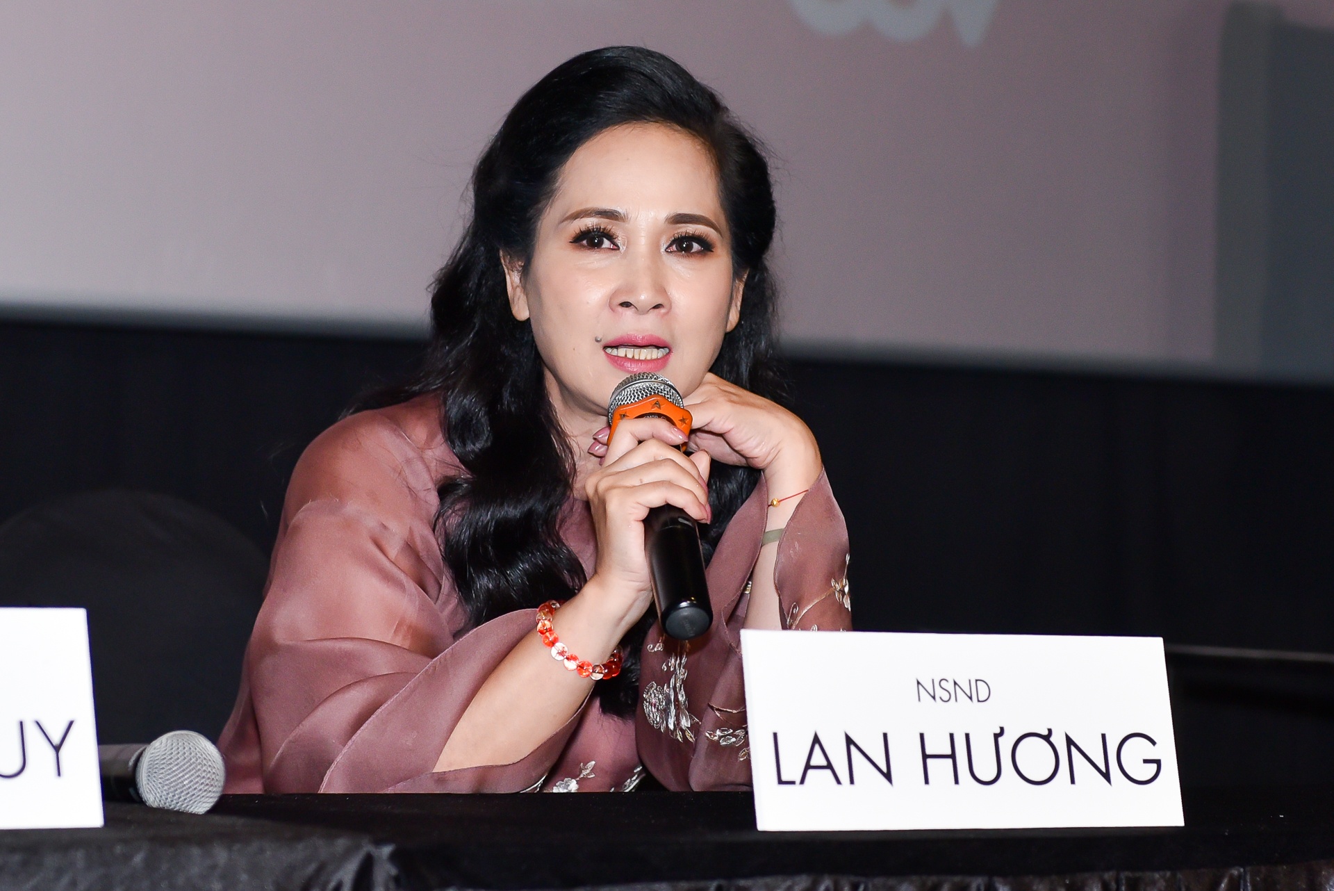 chu oi dung lay me con anh 7