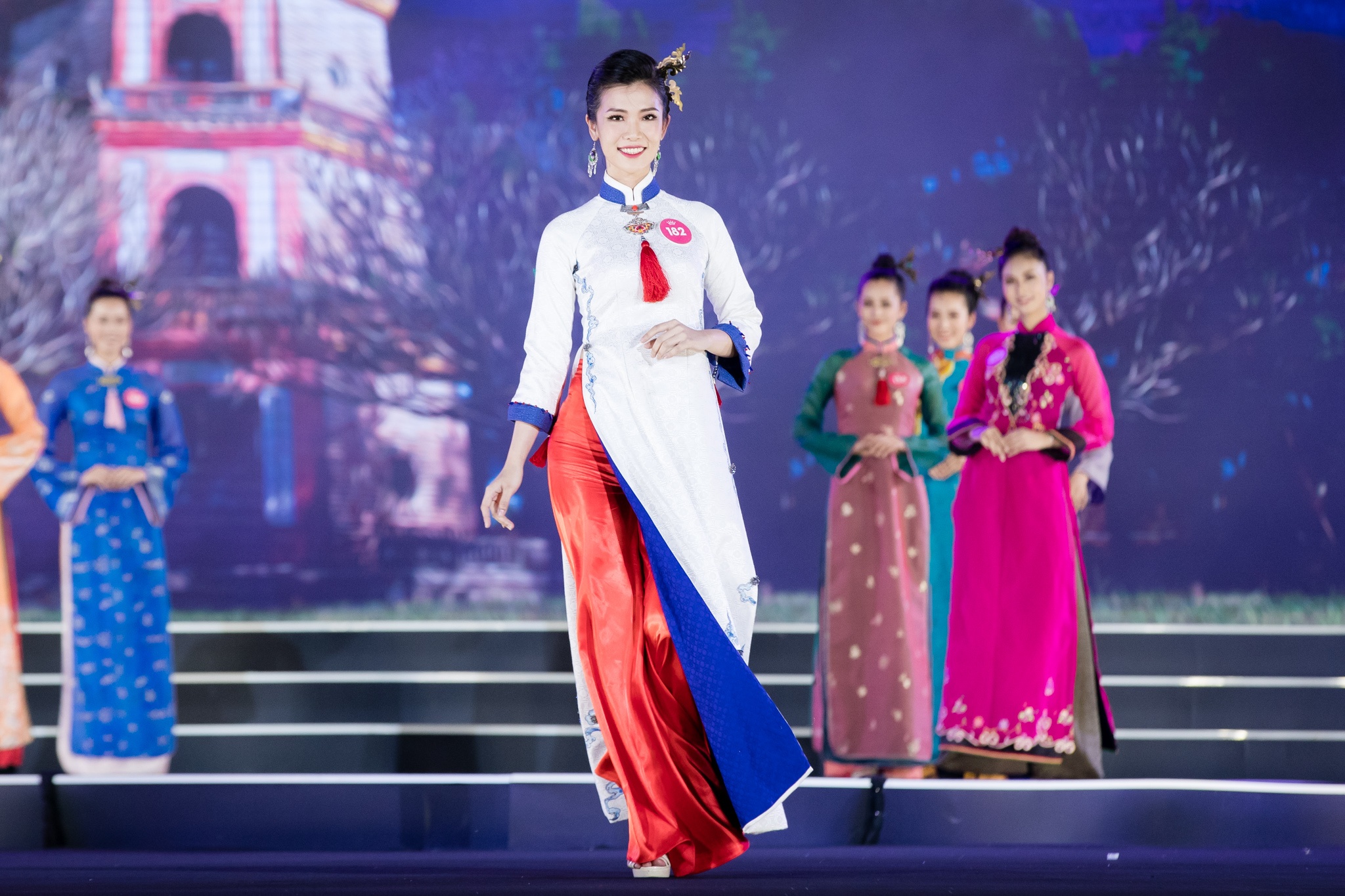 hoa hau viet nam anh 6