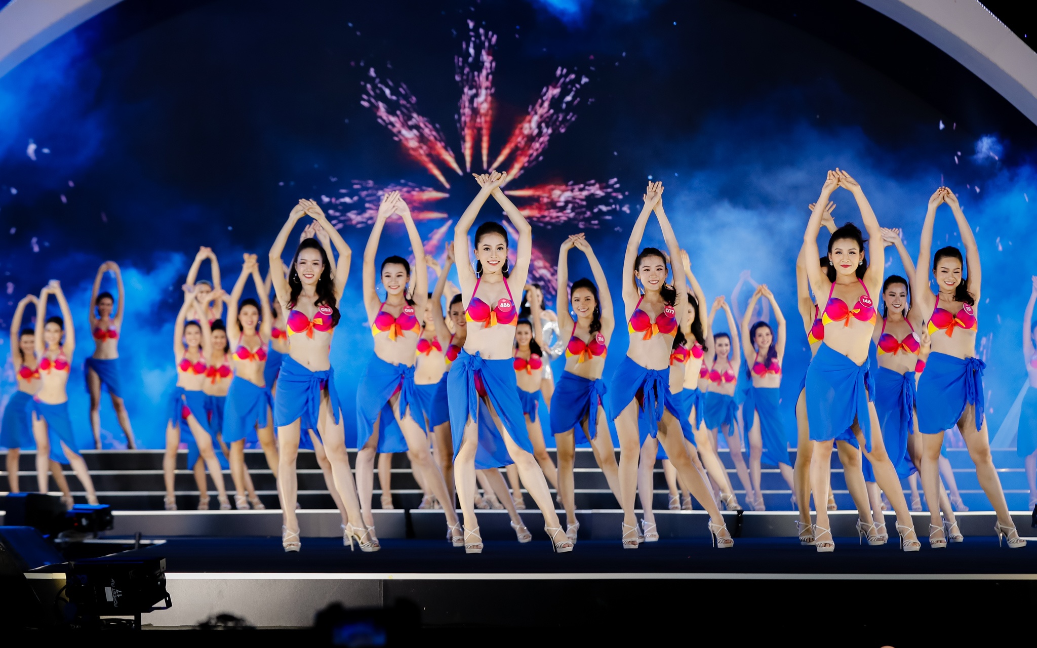 bikini hoa hau viet nam anh 13