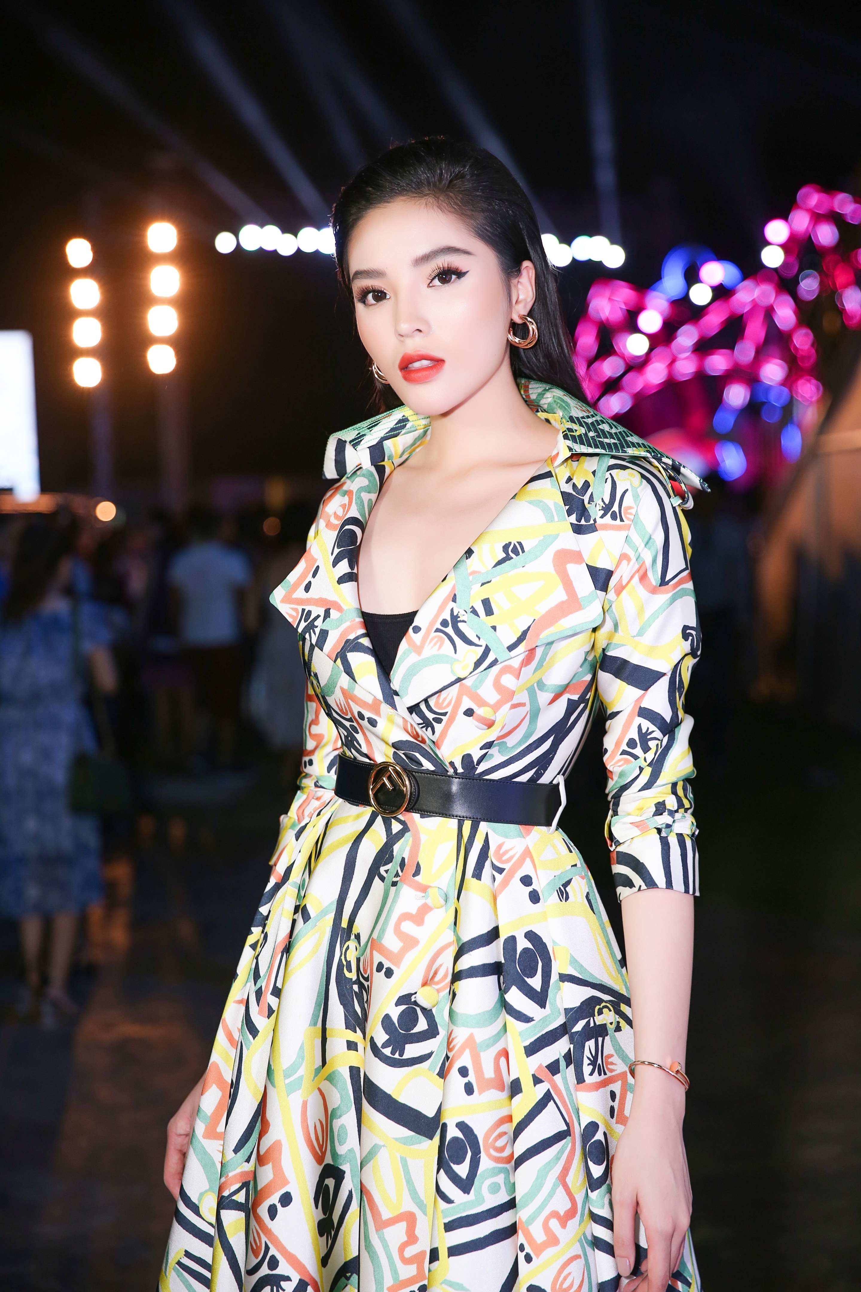 hoa hau viet nam anh 1