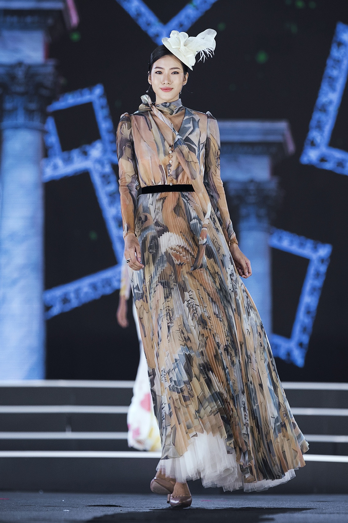 ky duyen catwalk anh 14