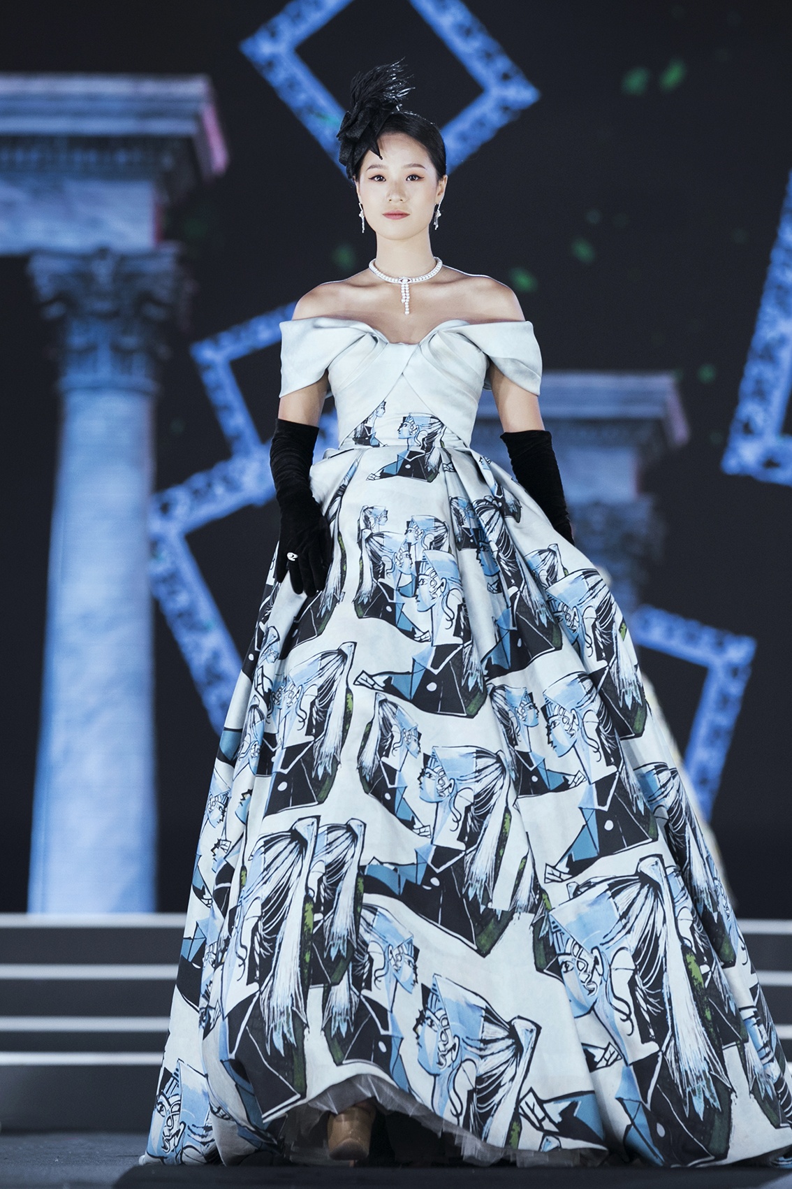 ky duyen catwalk anh 7