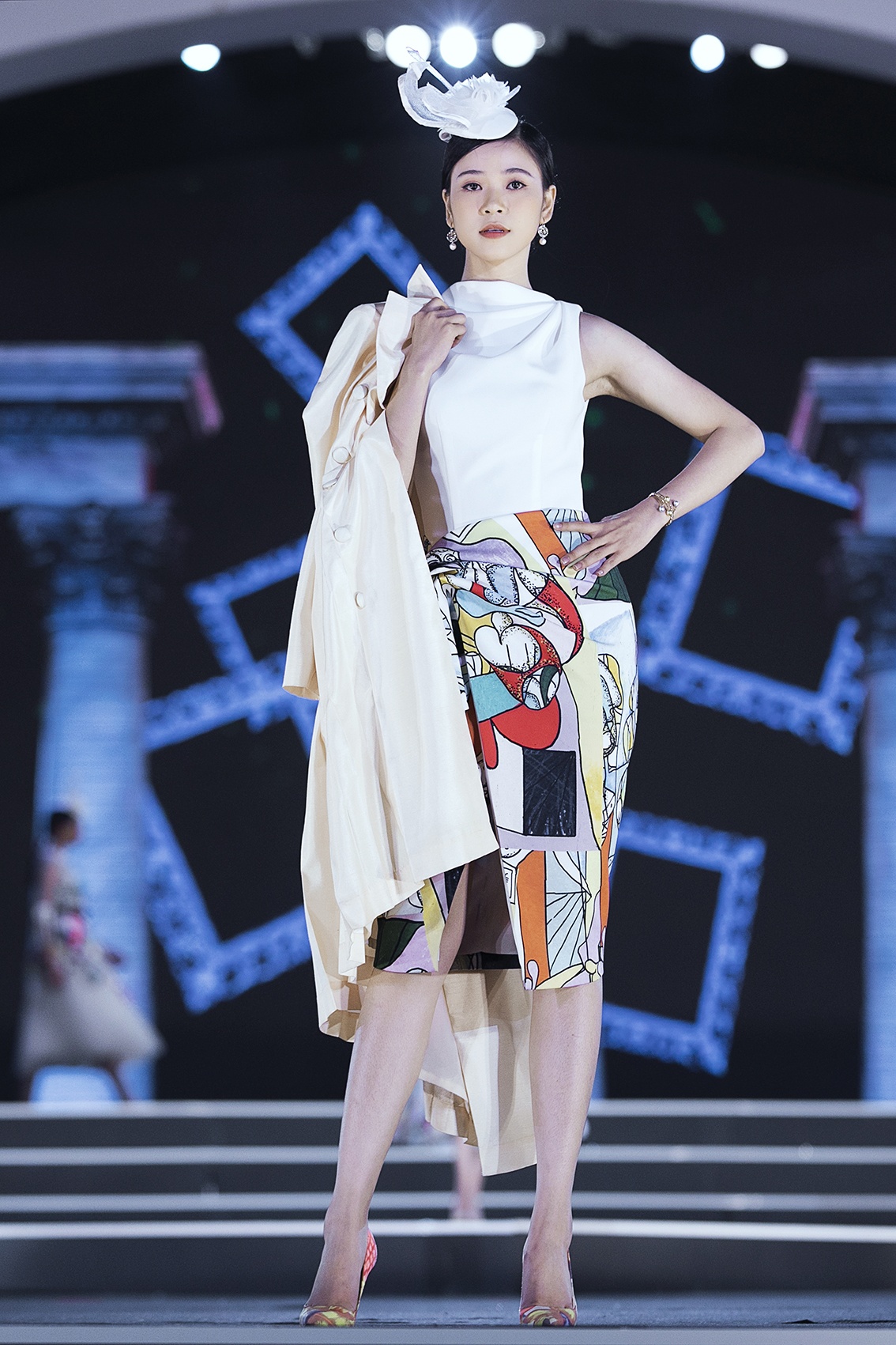 ky duyen catwalk anh 12