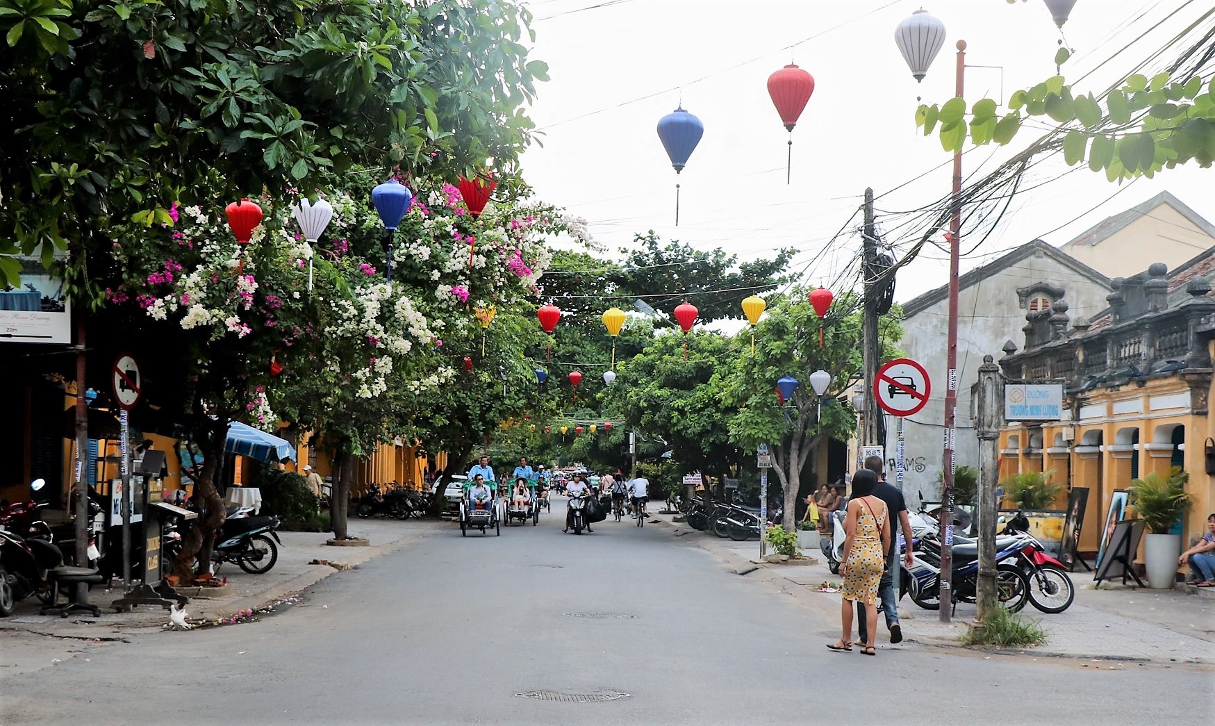 gia dinh hoa hau tieu vy anh 1