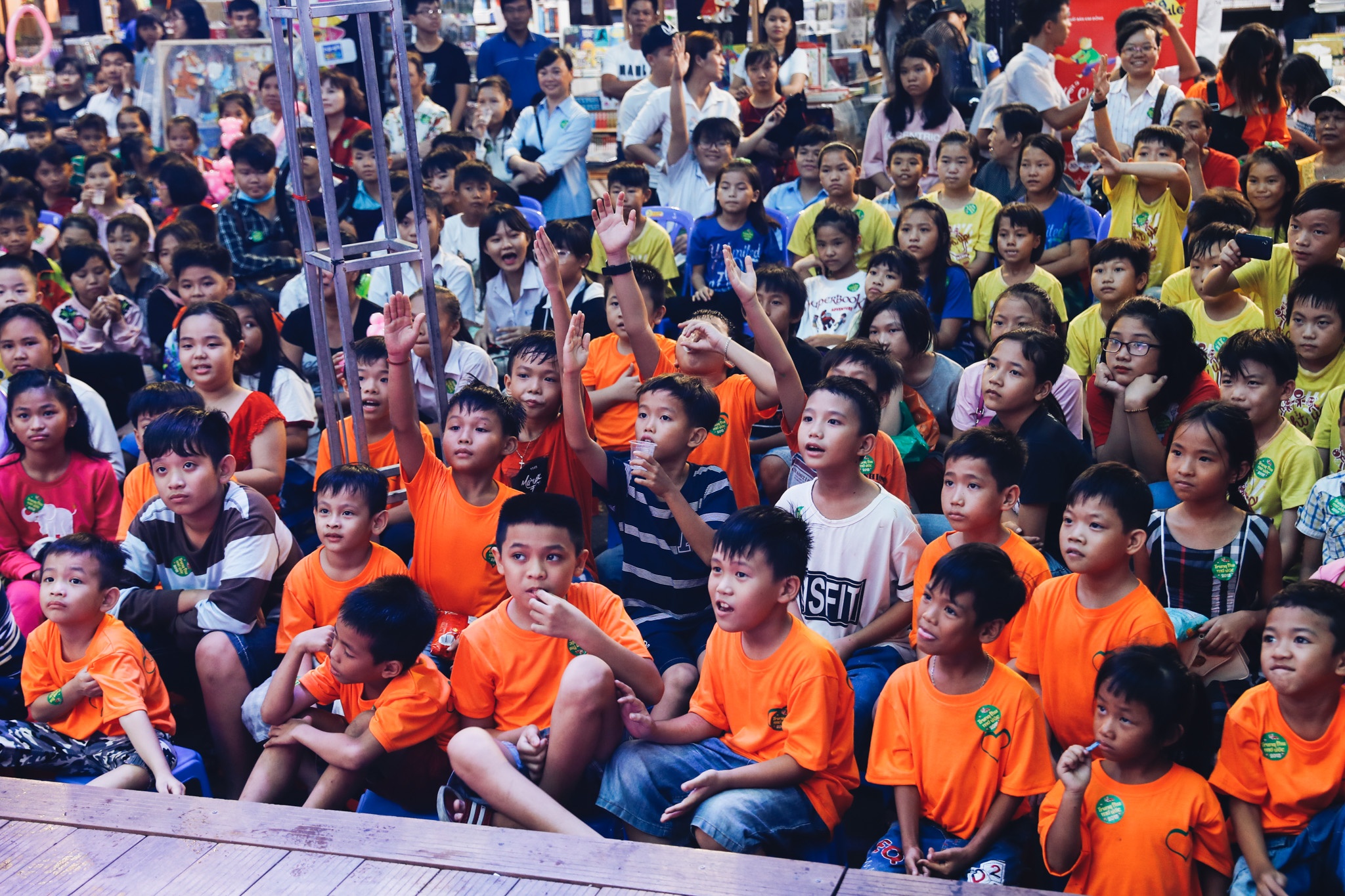 tre em sai gon vui trung thu anh 4