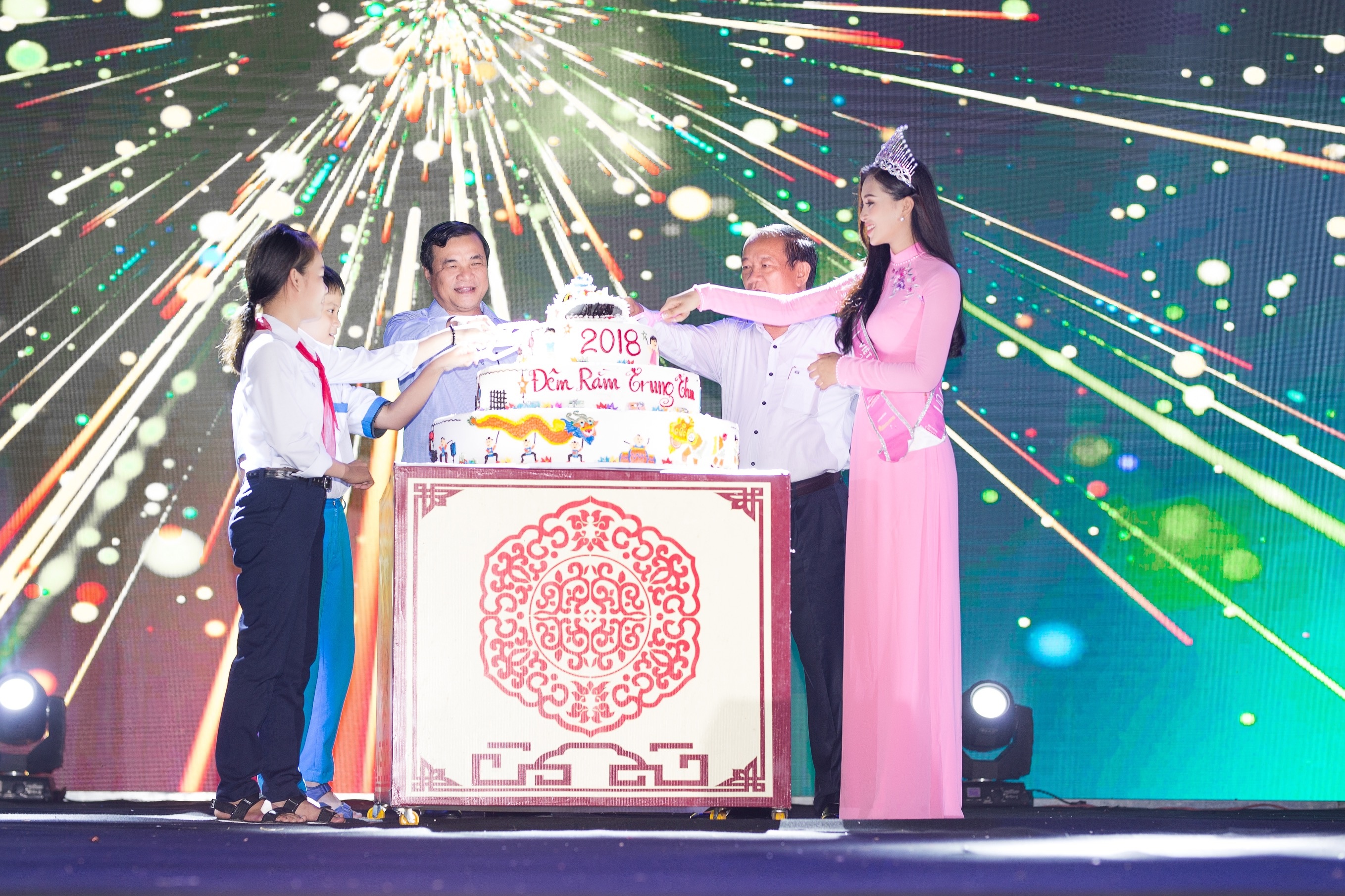 hoa hau tieu vy vui trung thu anh 11