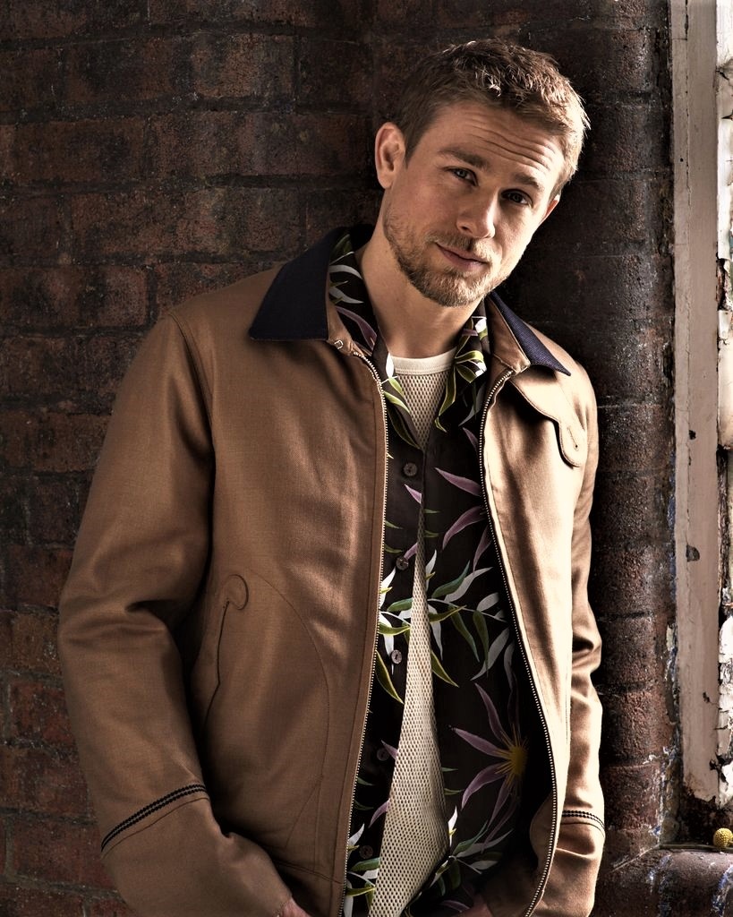 dien vien charlie hunnam anh 1