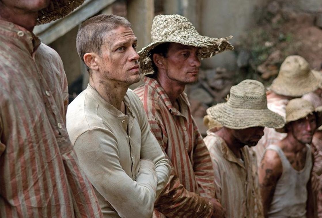 dien vien charlie hunnam anh 2