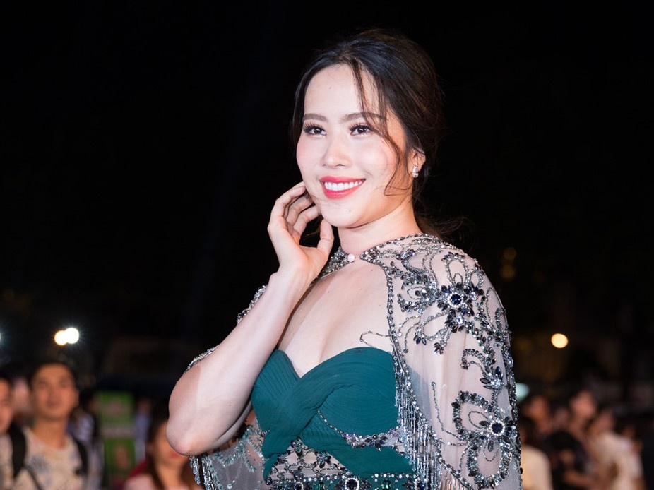 Nam Em: 'Tang can vi co chuyen khong vui, sap quay lai showbiz' hinh anh
