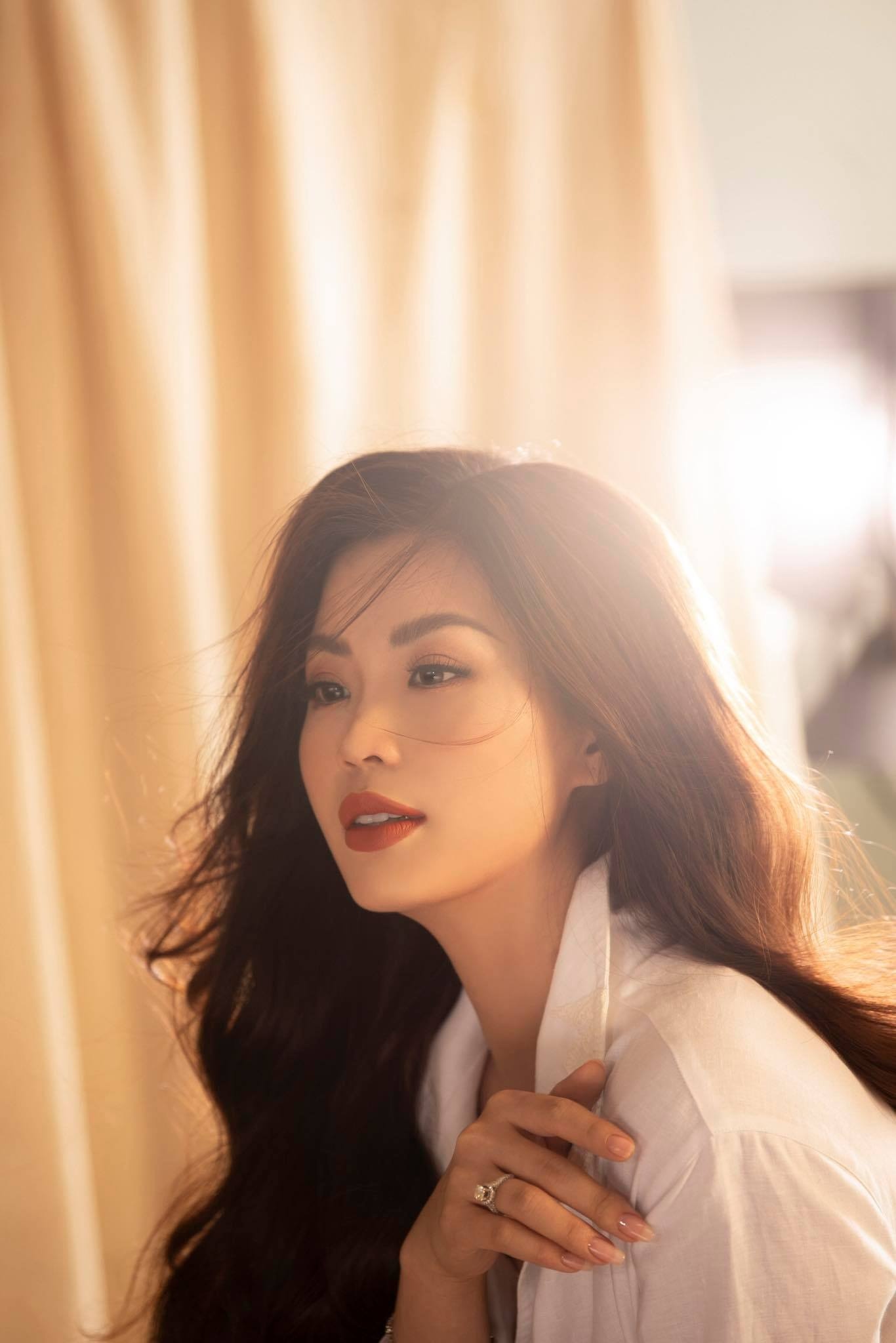 hoa hau viet lay chong lon tuoi anh 7