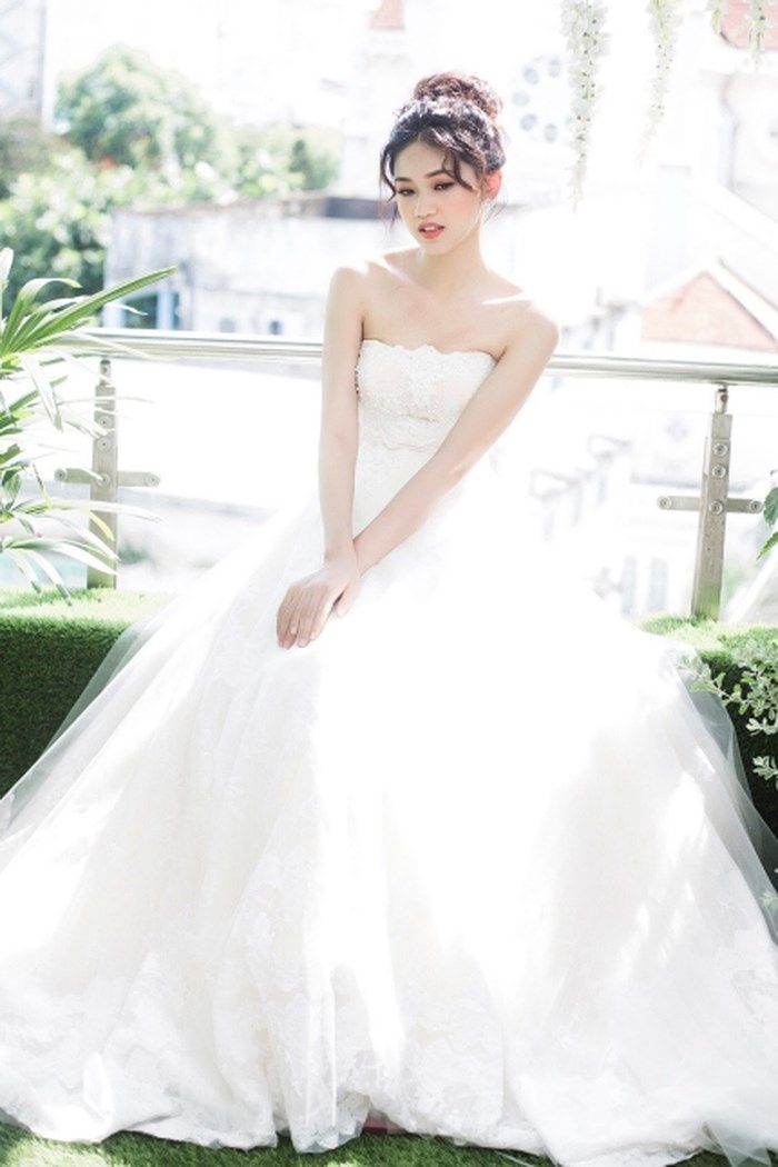 hoa hau viet lay chong lon tuoi anh 2