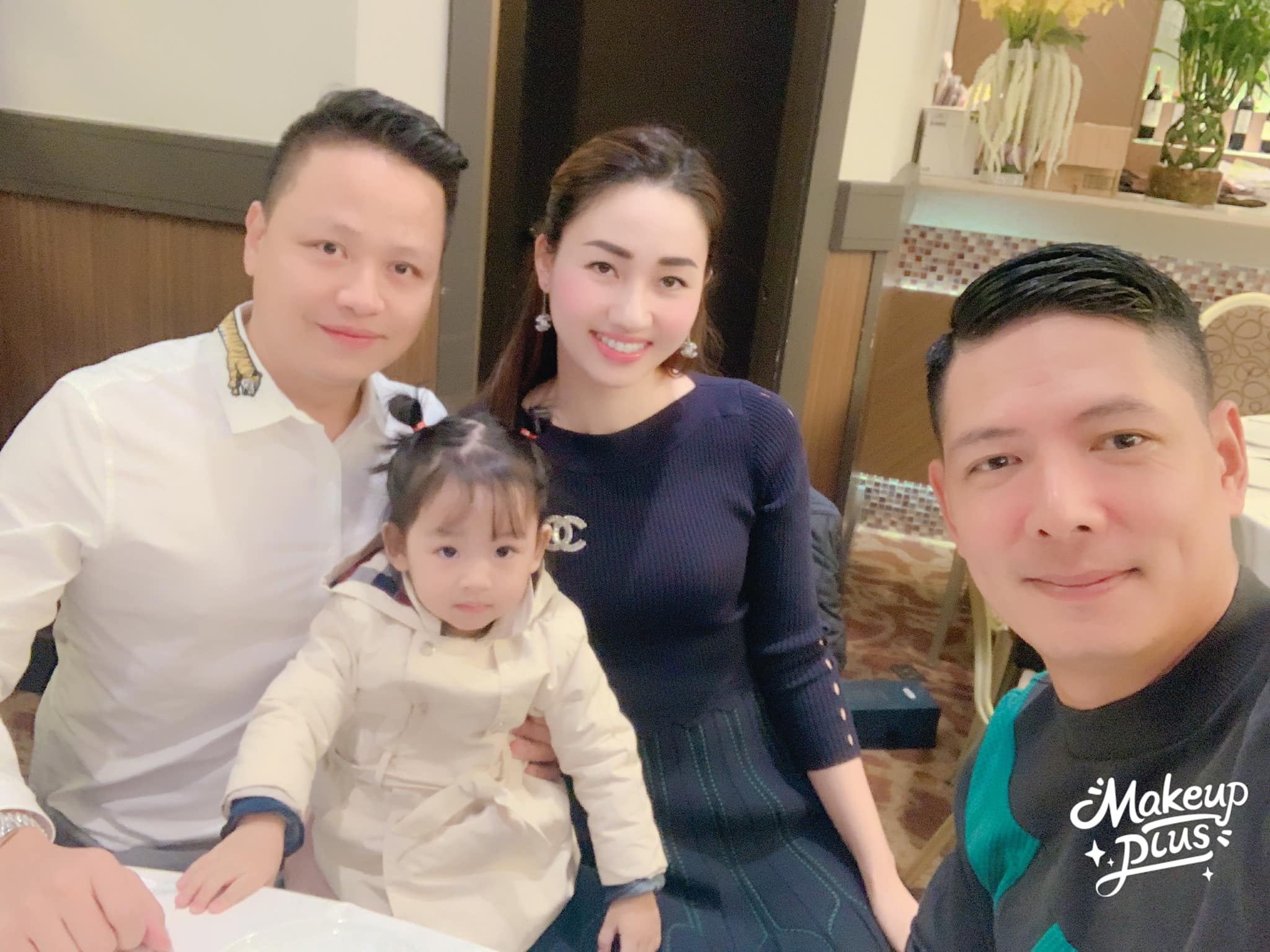 hoa hau viet lay chong lon tuoi anh 6