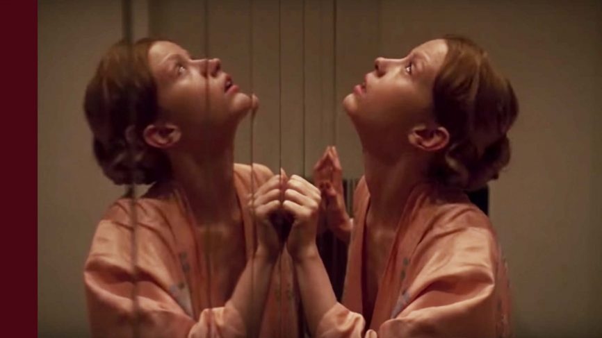 phim kinh di dakota johnson anh 10