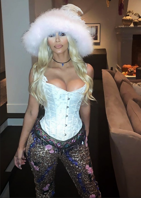 kim kardashian thieu nang anh 1