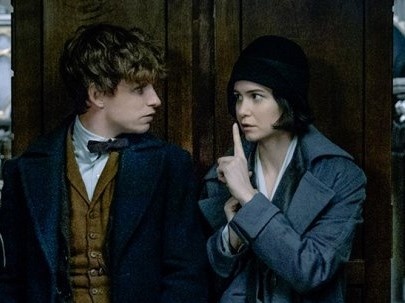 Nam chinh 'Fantastic Beasts' bi che yeu, trong tinh rieng hon chinh su hinh anh