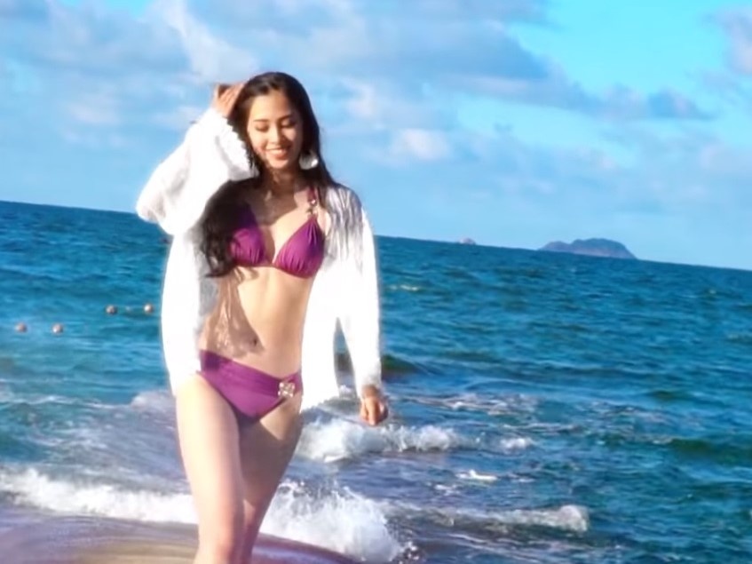 Tieu Vy noi tieng Anh non not nhung tu tin thi doi dau tai Miss World hinh anh