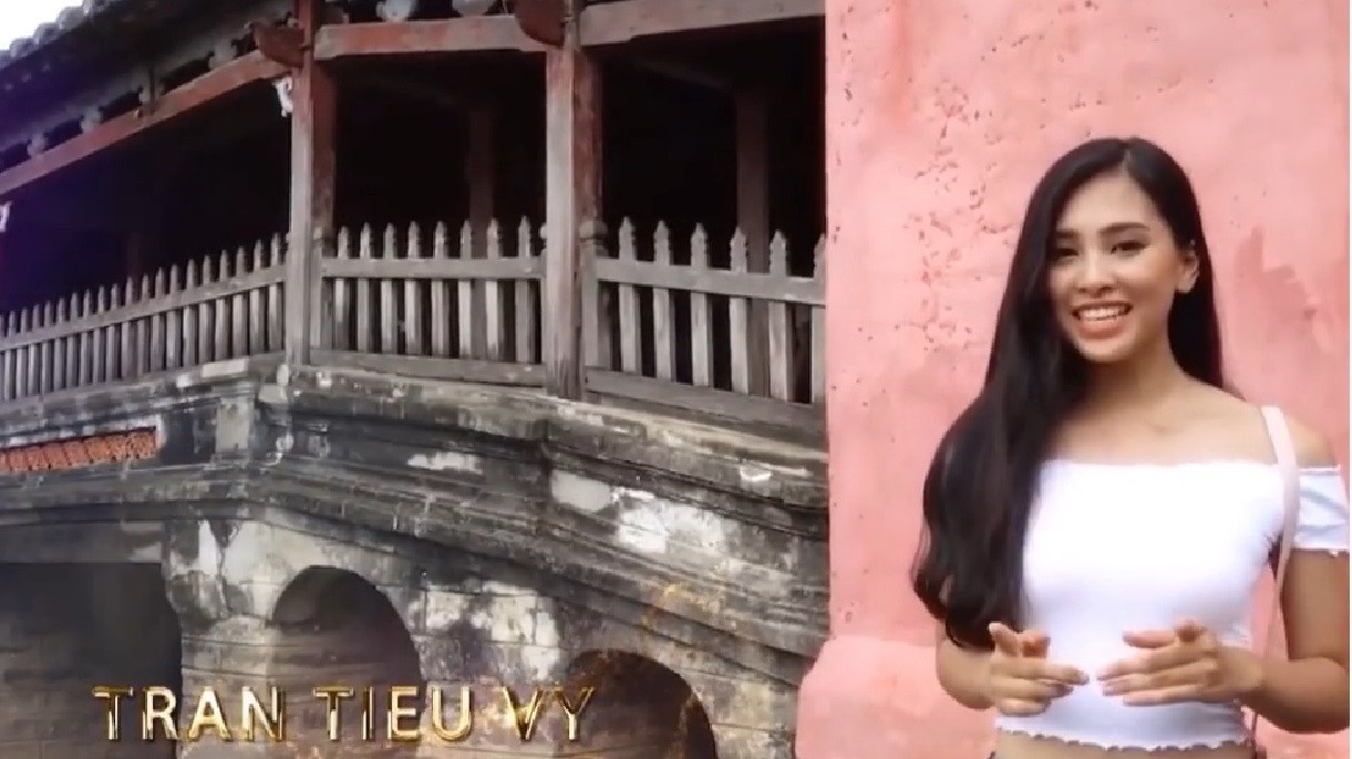 Tieu Vy noi tieng Anh trong toan bo phan thi Head to Head hinh anh