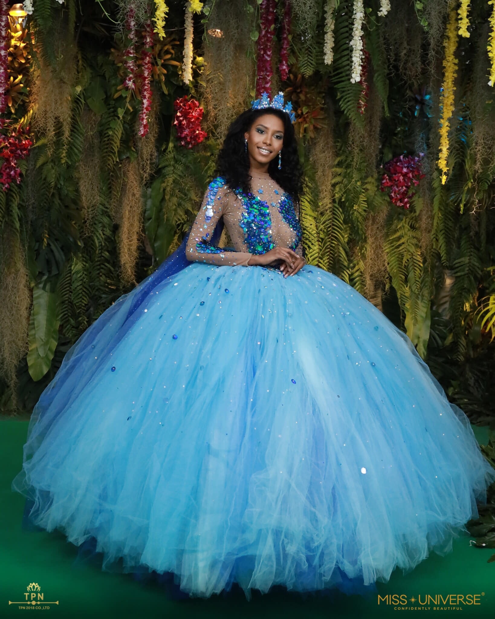 Hen trình diễn hoa hậu hoàn vũ ảnh 8 Hen trinh dien hoa hau hoan vu anh 8