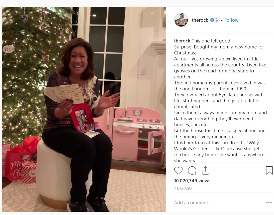 the rock mua nhà cho mẹ ảnh 1 the rock mua nha cho me anh 1