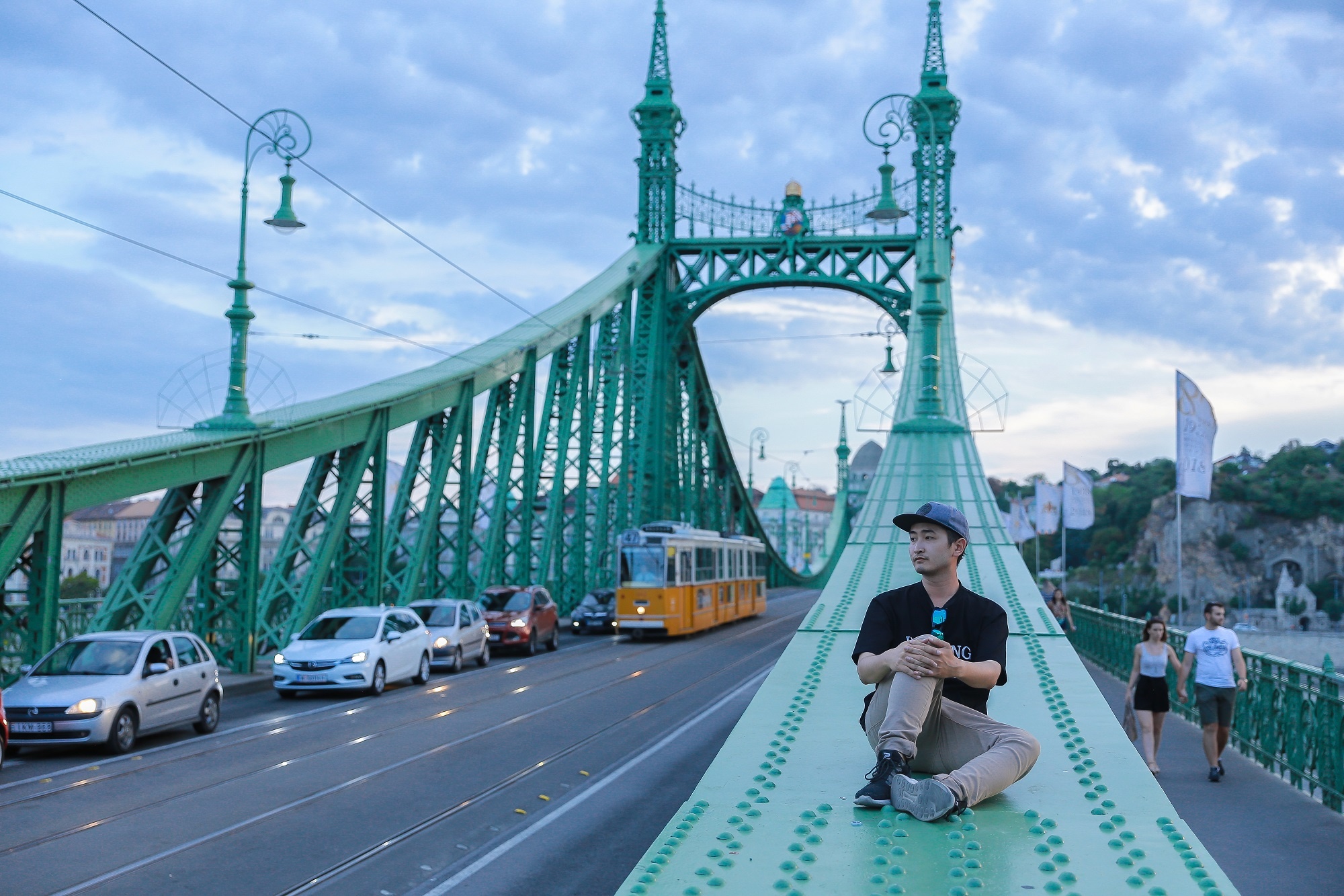 1 ty dong di 20 nuoc anh 1