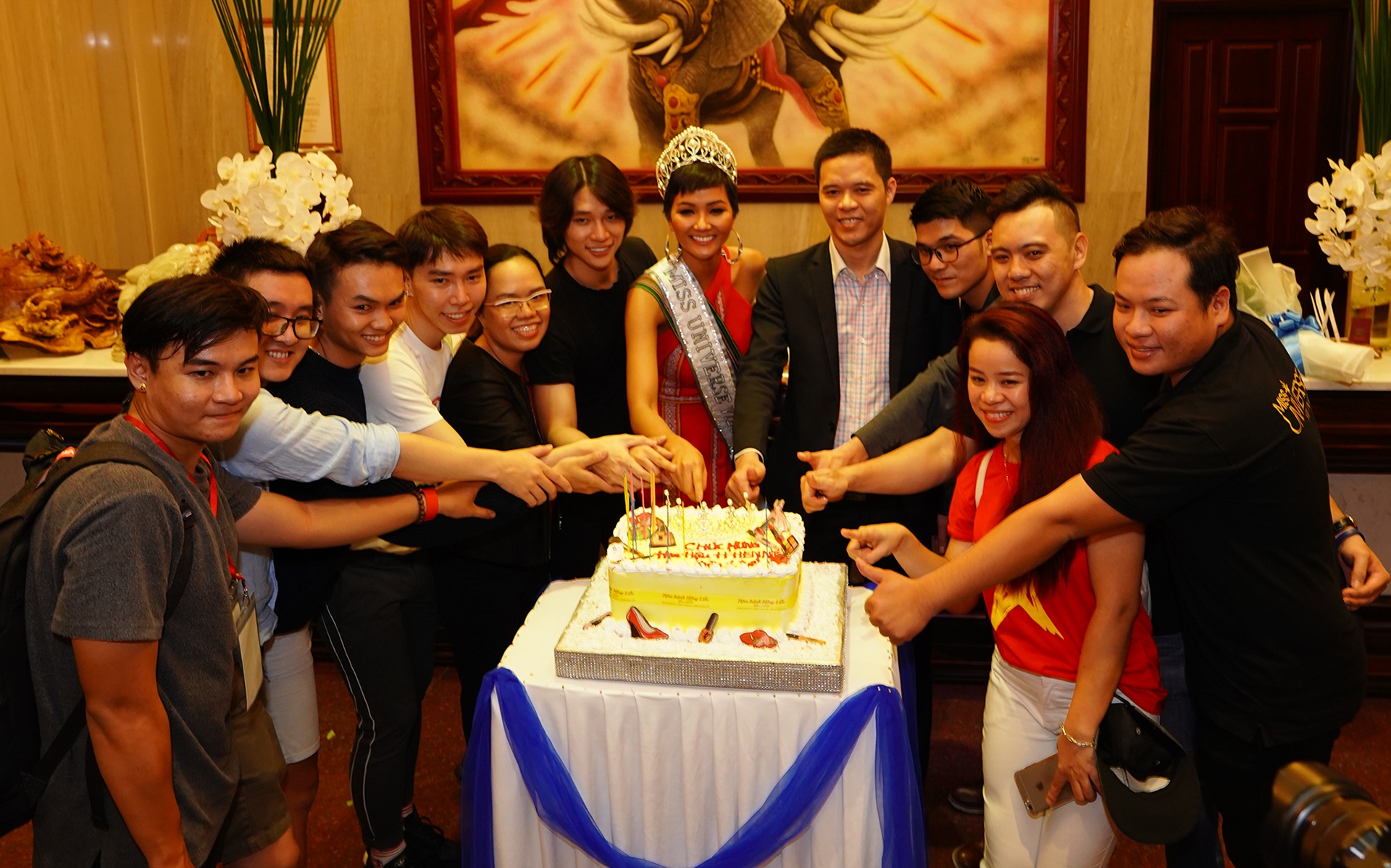 h hen nie ve que anh 9