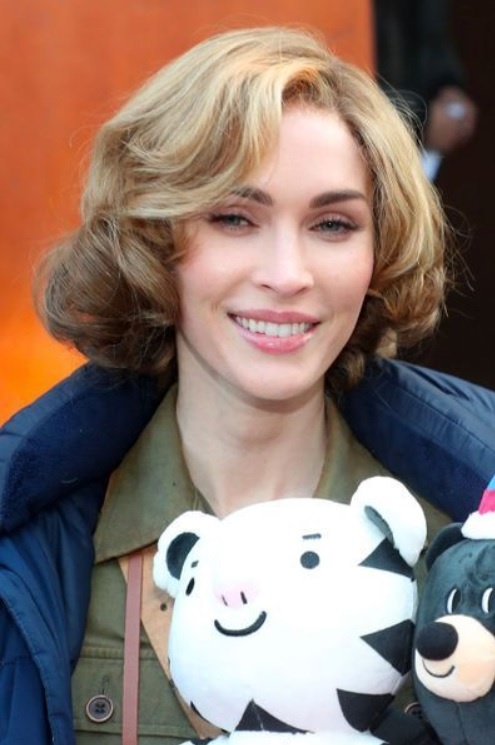 megan fox gương mặt khác lạ ảnh 2 megan fox guong mat khac la anh 2