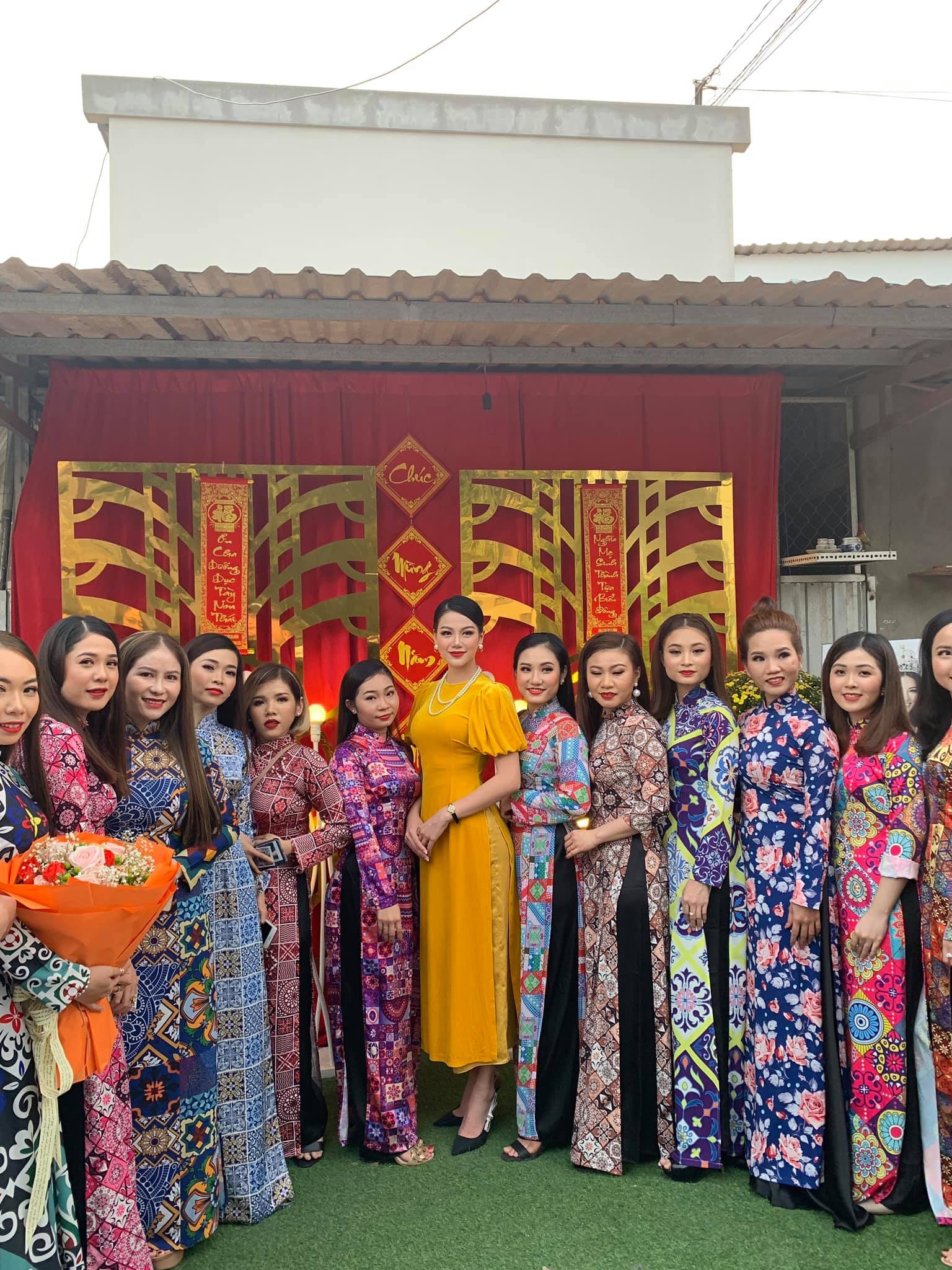 nguoi dep viet don tet anh 4