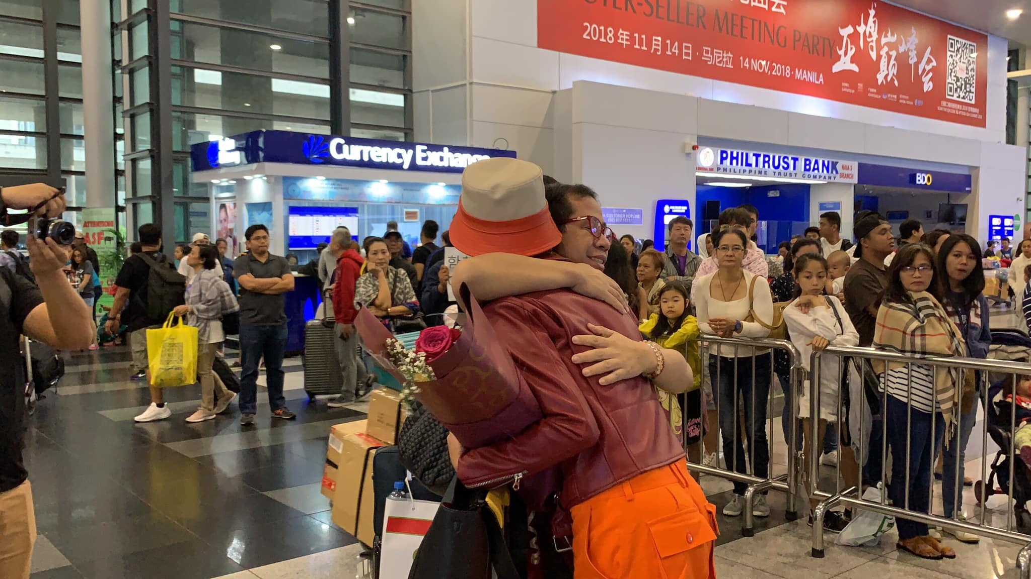 h hen nie den philippines anh 1