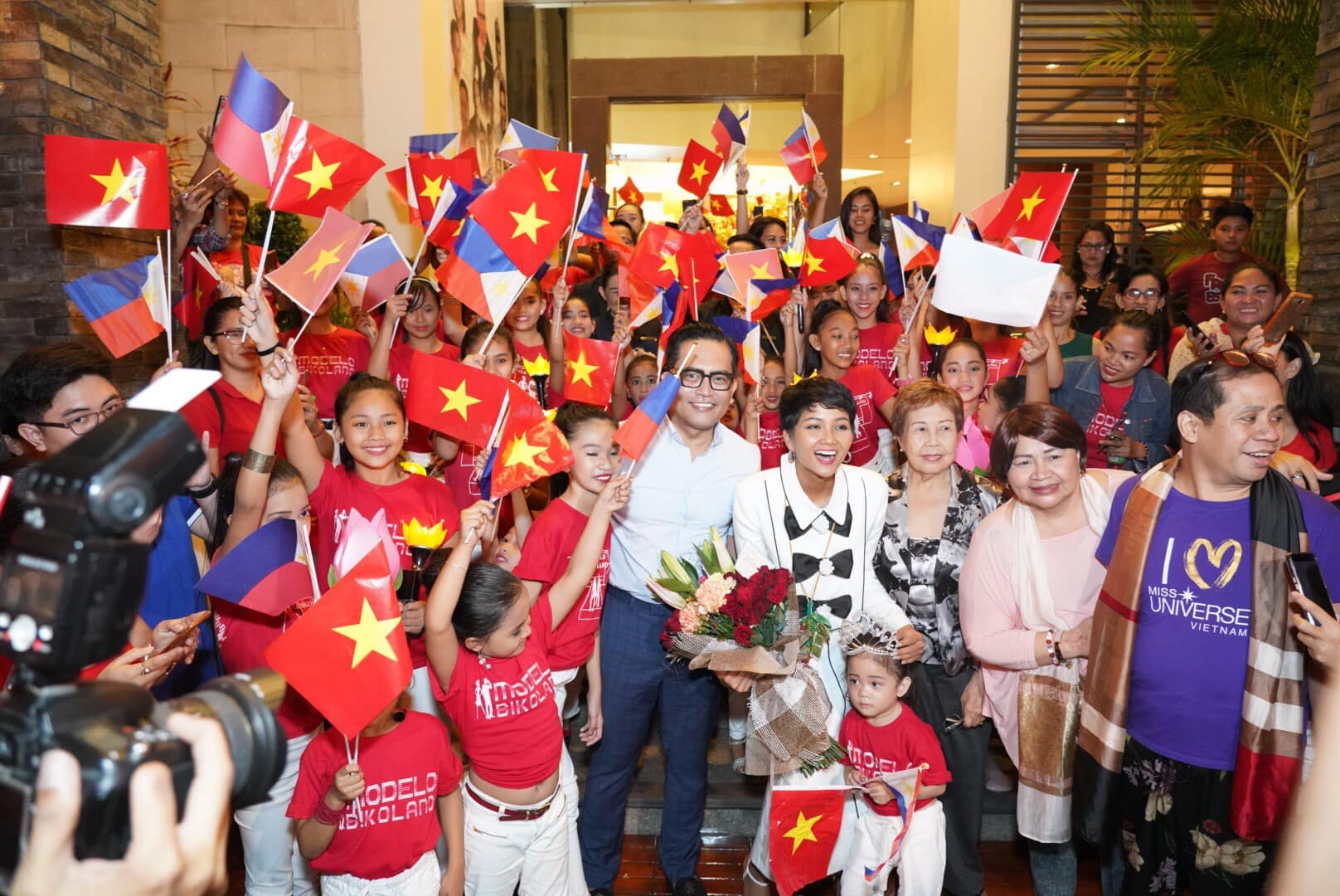 h hen nie philippines anh 4